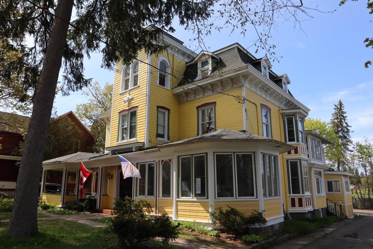 Pangea House Bed & Breakfast Gananoque Exterior foto